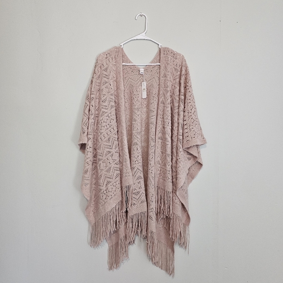 NWT Charming Charlie Pink Boho Fringe Sweater/Poncho - Picture 1 of 11
